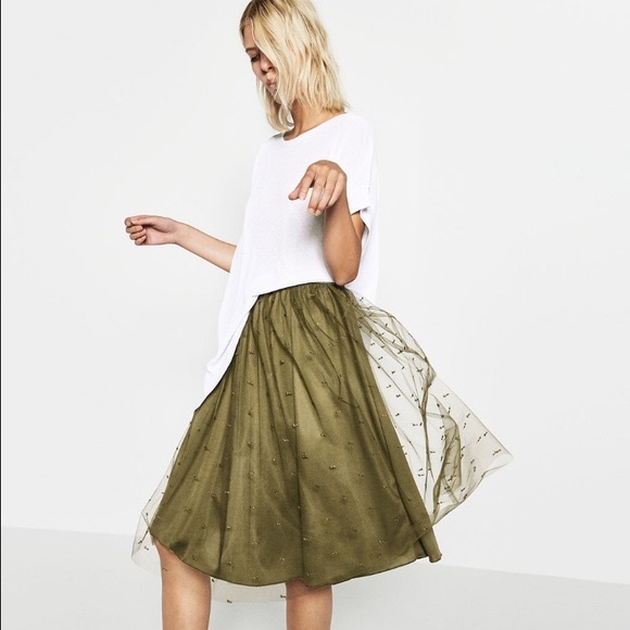 Olive green Zara tulle midi skirt - Picture 3 of 6